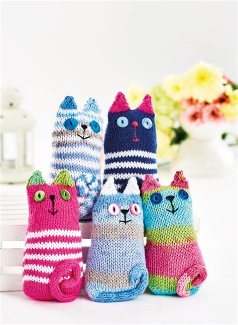 Quick Knitted Cats Knitting Patterns Lets Knit Magazine