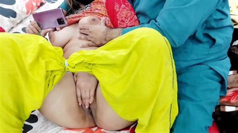 pakistani real husband wife watching desi porn on mobile than have anal