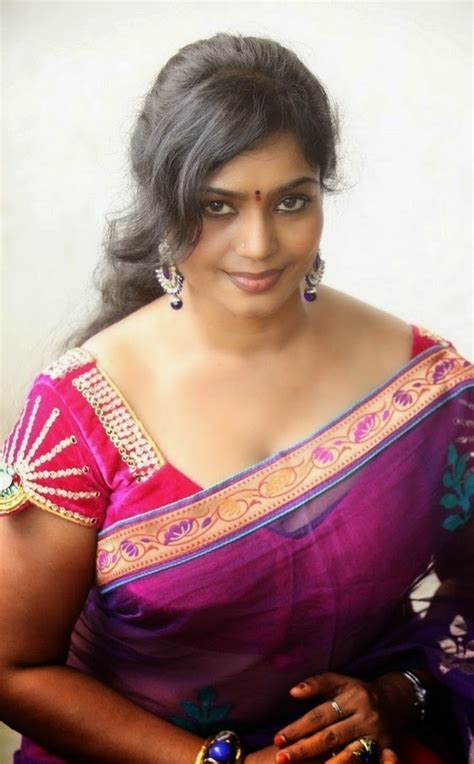 jayavani hot cleavage photos in sexy saree cap