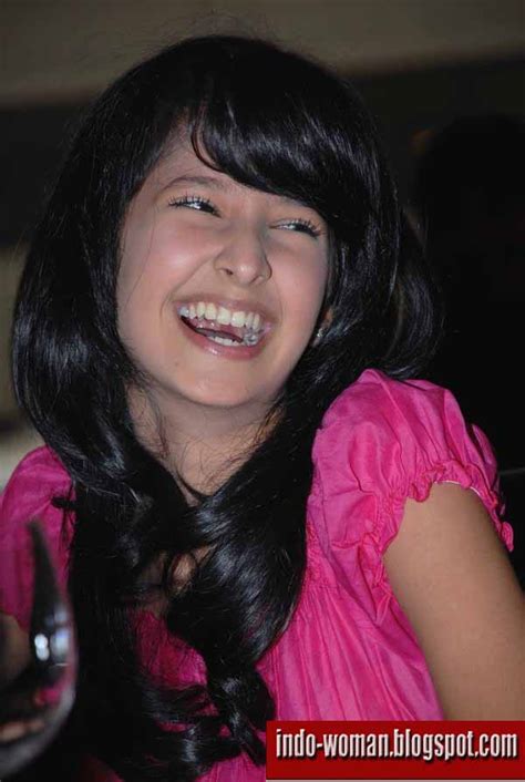 Foto Gallery Celebrities Cewek Cantik Indonesia March 2009