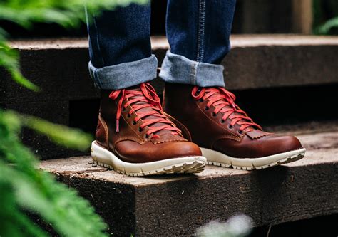 danner logger  boots  coolector