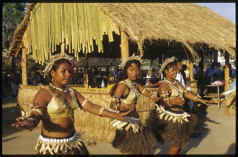 Kiribati Women Performing At The 8th Festival Of Pacific Arts Noumea