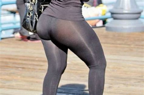 Top 10 Celebrity Yoga Pants Fails Gallery War On