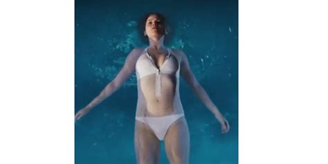 video jennifer lawrence drowns in chilling ‘passengers clip