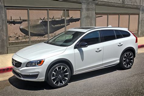 week   volvo   awd cross country platinum automobile magazine