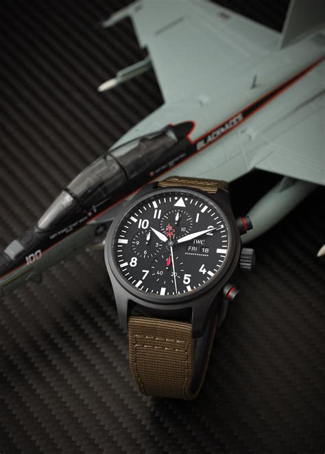 pilot watches     feat rolex iwc  breitling