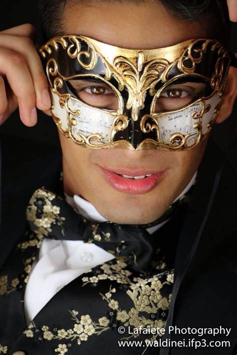 masquerade model luis martinez by lafaiete photography venetian mask