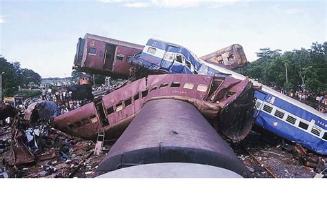 worst train wrecks  history featured article
