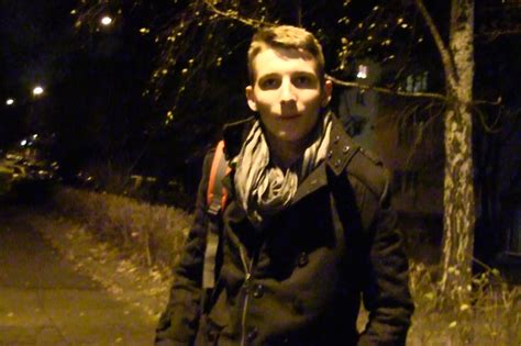czech hunter 121 dragué dans le métro gaymobile fr