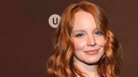 lauren ambrose digs into new tv series but still has sights set on