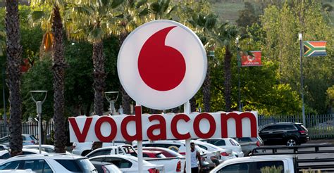 vodacom  making  easier   poor  buy smartphones techcentral
