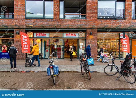 shops   center  zeewolde flevoland  netherlands  feb