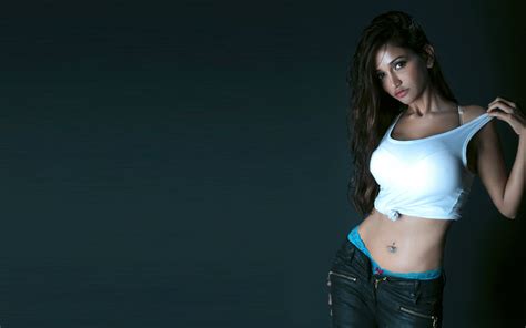 Anaika Soti Bollywood Actress Model Girl Beautiful Brunette