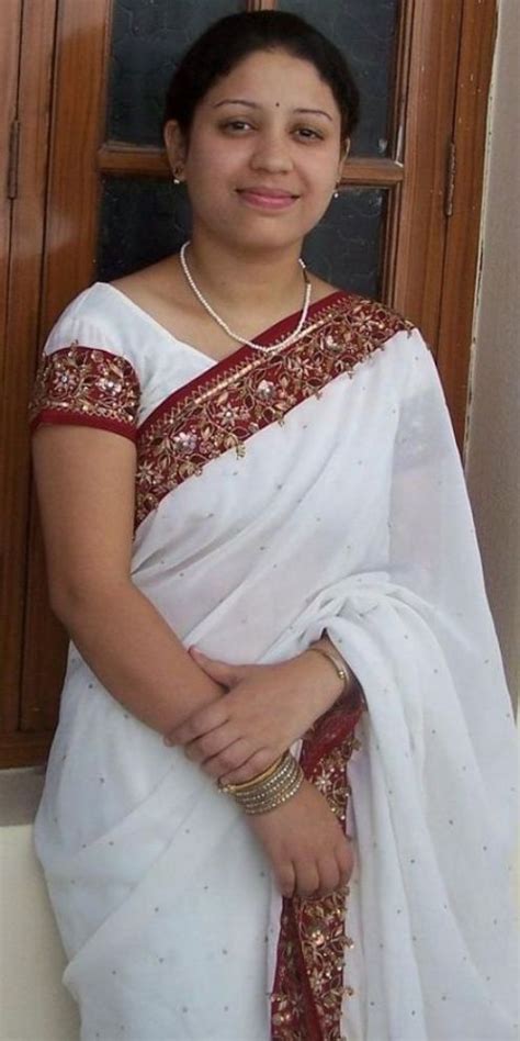 mallu aunty looking hot in saree photos ~ my 24news and