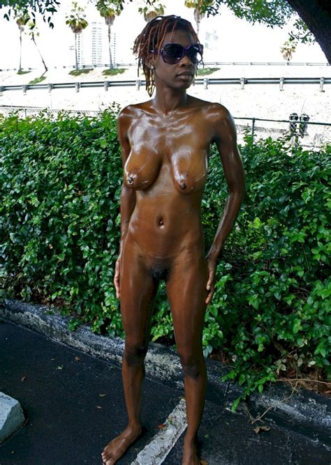 Black Woman Naked In Public Shesfreaky