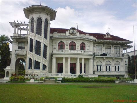 lizares mansion iloilo philippines philippine architecture filipino architecture tropical