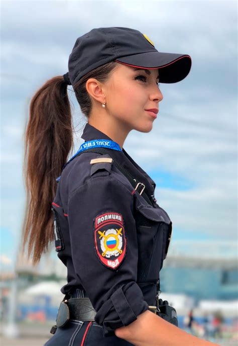 Meet Darya Yusupova Russia S Most Likable Policewoman Russia Beyond