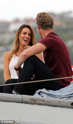 the bachelor s richie strahan enjoys a busty brunette trying to woo him daily mail online