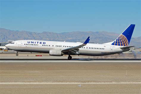 united boeing    denver   st  electrical situation