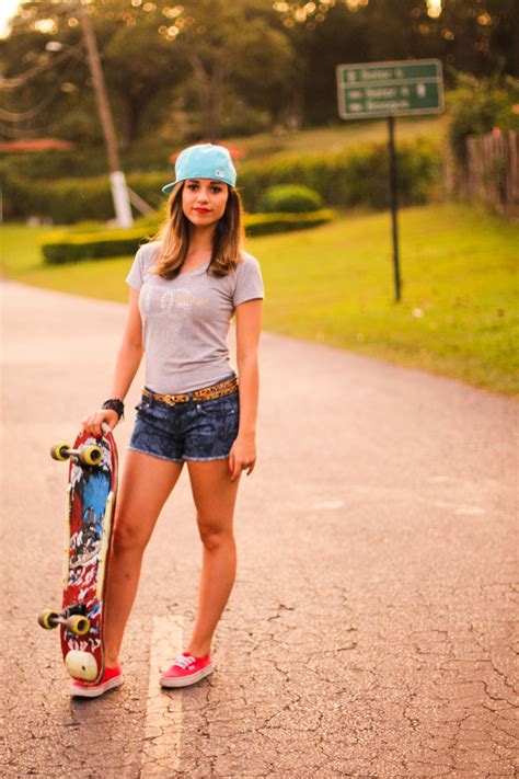 skateboard photoshoot femalesurfers skate girl skater girl outfits skater girl style