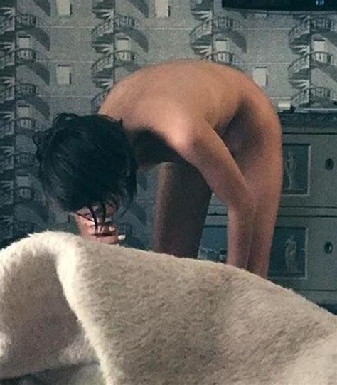 arrow star willa holland nude photos leaked celebrity leaks
