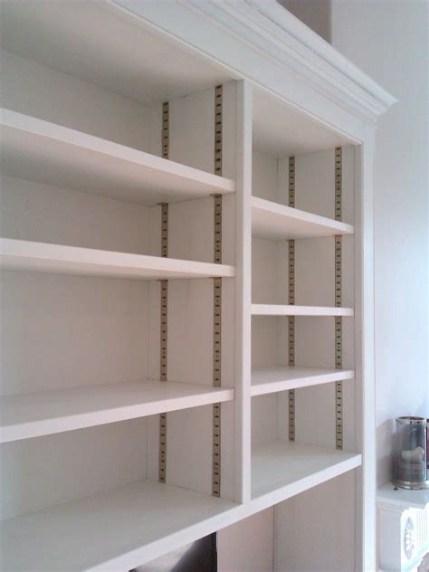 bookshelf  adjustable shelves