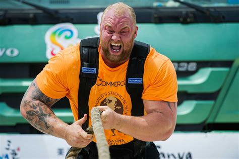 what is a strongman workout and how can it up your weights