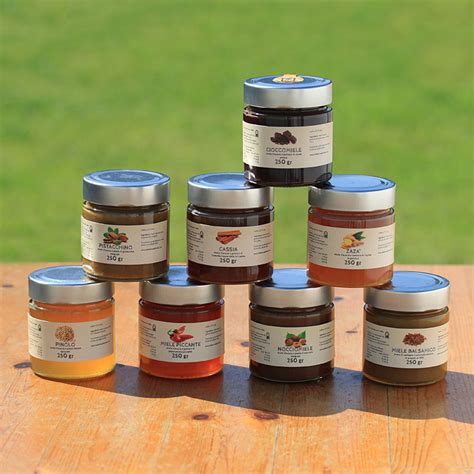 kit vasetti da  gr la fabbrica del miele  alfredo vallini apicoltura  versilia