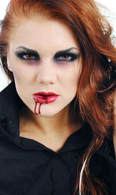 15 Amazing Vampire Makeup Ideas For Halloween Party With