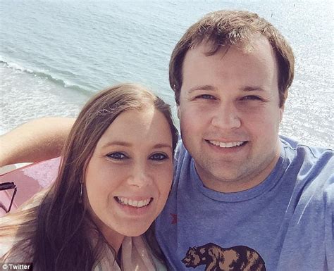 josh duggar s wife anna partly blames herself for him using ashley madison site daily mail