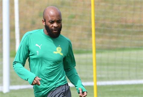 oupa manyisa biography age career salary net worth wiki south africa