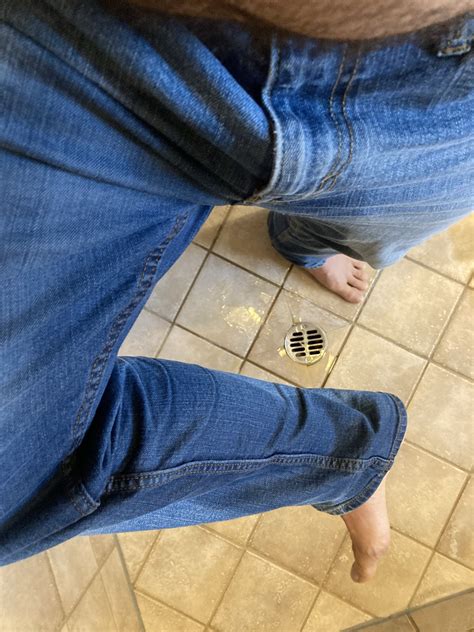 Small Flood In My Jeans Omorashi And Peeing Experiences Omorashi