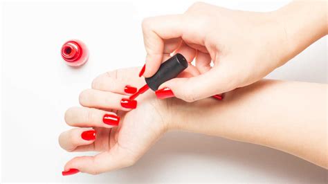 what the color of your nail polish says about your sex