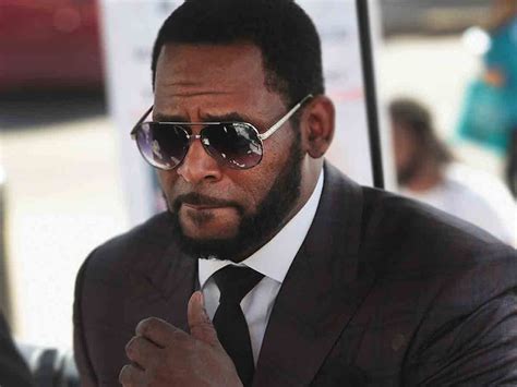 r kelly charged with two sex crimes in minnesota