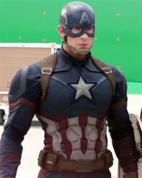 Pin By Kim On For The Love Of Marvel Chris Evans Captain America