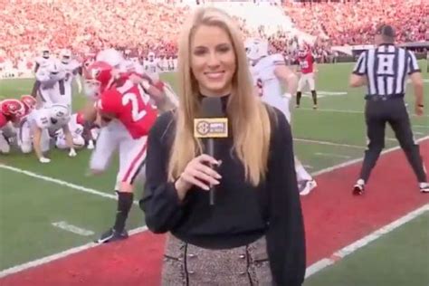 Watch Espn Reporter Laura Rutledge Get Destroyed During A