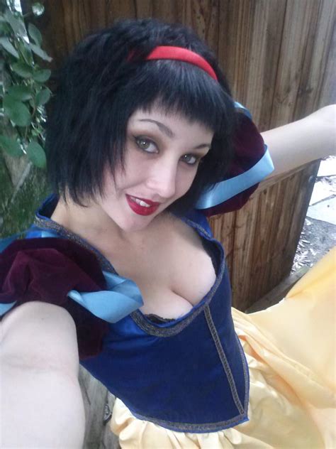 snow white cosplay by missfit1023 on deviantart