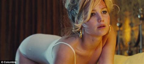 how jennifer lawrence was reluctant to make out with chubby christian bale in american hustle