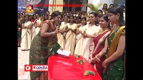 Actress Rare Navel Malayalam Tv Anchor Hot Ass Cleavage