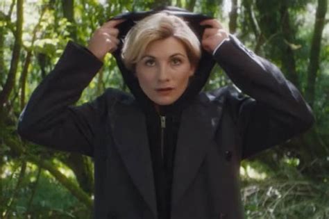 new doctor who jodie whittaker strips off for on screen romp daily star