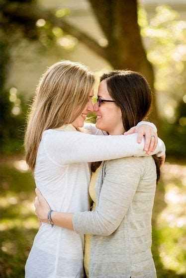 lesbian engagement cute lesbian couples girls in love lesbian couple