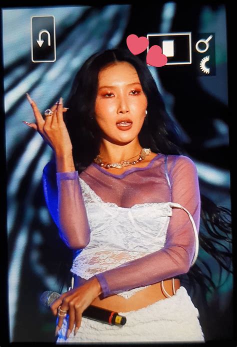 Hwasa’s Tits Popping Out Her Shirt 🥵 Scrolller
