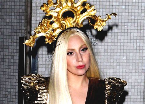lady gaga s former assistant to write tell all book about fame monster