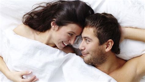 5 reasons you should have sex with your husband every night شبكة الهتاري