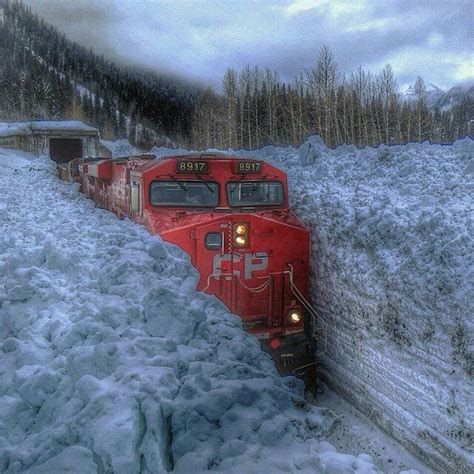 train traveling through very deep snow mr amazing when you don t live in deep snow country