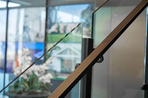 clear glass railing for indoors viewrail