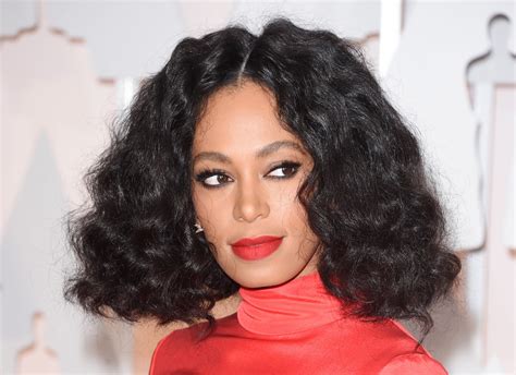 beyonce s sister solange goes topless in sexy mirror selfie and fans exclaim oh my gawd