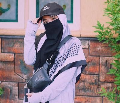 gambar wanita muslimah bercadar cantik  anggun modifikasi niqab