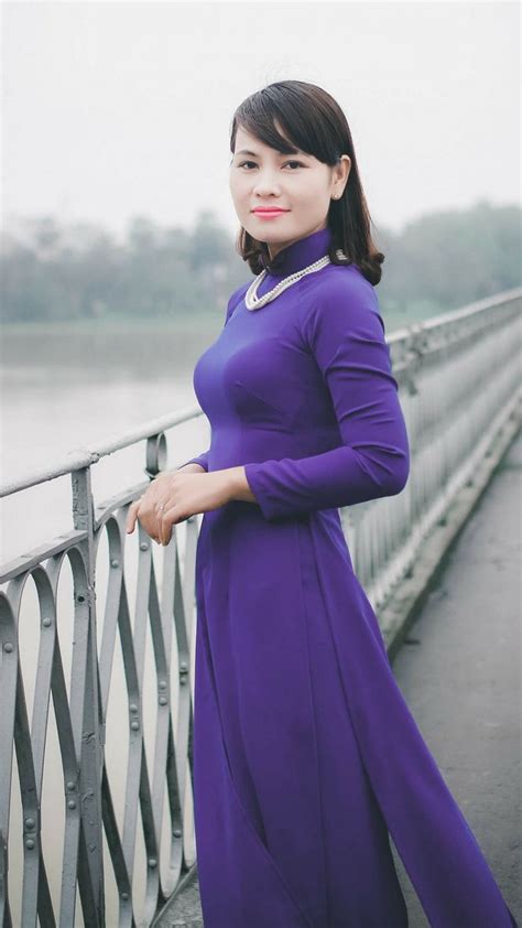 Pin By Duy On Ao Dai Viet Nam Traditional Dresses Vietnamese Long