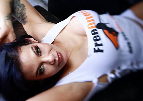 Ryder Skye Gets Creative With Her Freeones Tshirt Photos